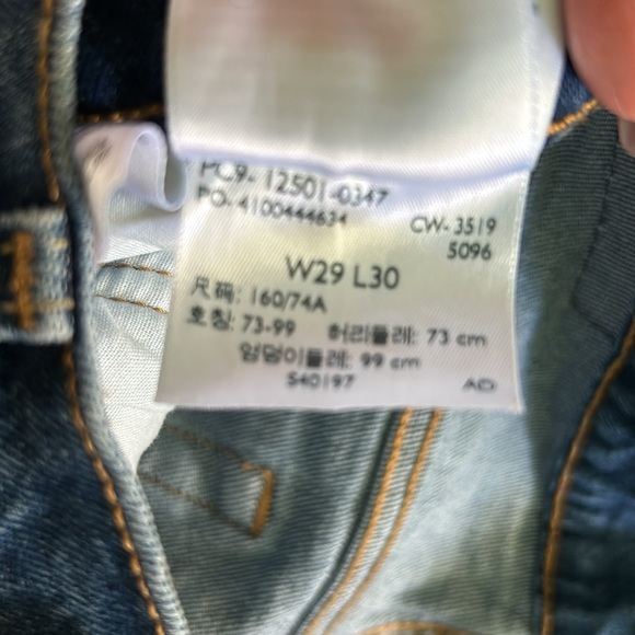 Women’s Levi 501’s Jeans - Picture 4 of 5